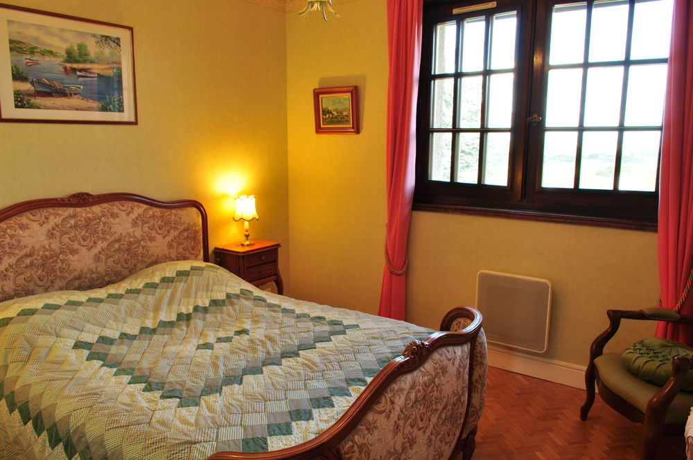 Hôtel-Logis La Coraline Gannat Esterno foto